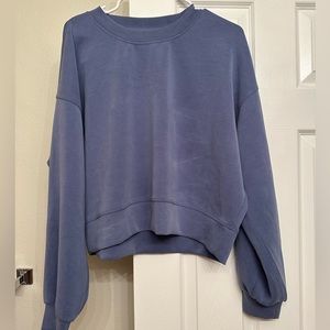 Lululemon Perfectly oversized cropped crew